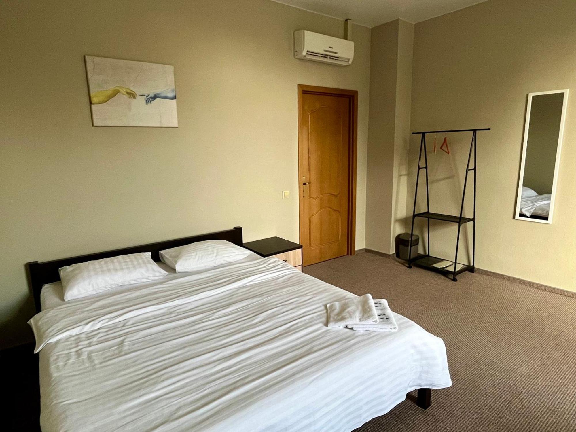 4Room Hostel Kiew Zimmer foto